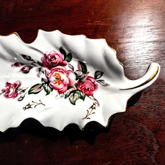 VTG Porcelain Leaf Dish Hand-Painted Roses & Gold-Gild ~ Dbl Arrows Mark #44/137 - Picture 3 of 6